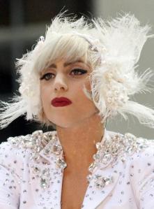 Lady_Gaga_hair_accessories-boundednews